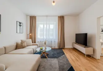 Bright living room Zehlendorf apartment #65-2